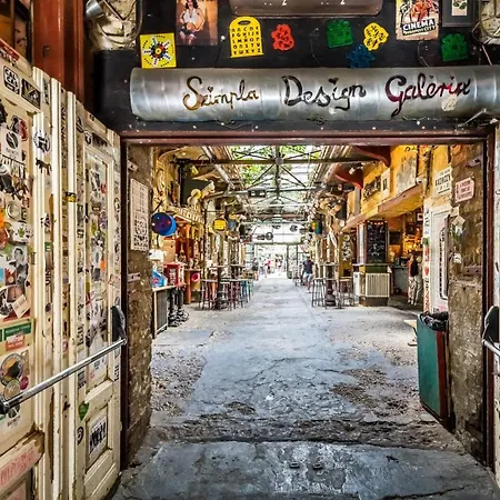 Dohany Synagogue Walk To Deák&fashion St * Budapest